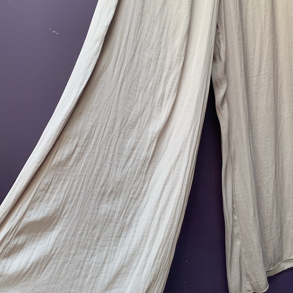 Zara beige Wide-Leg pantswith Flowing Silhouette - Picture 3 of 4